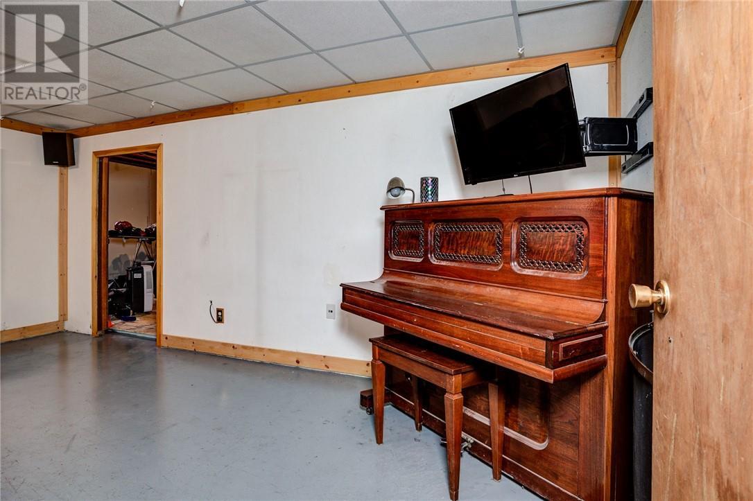 1767 Wallace Road, Chelmsford, ON - Indoor Photo Showing Other Room