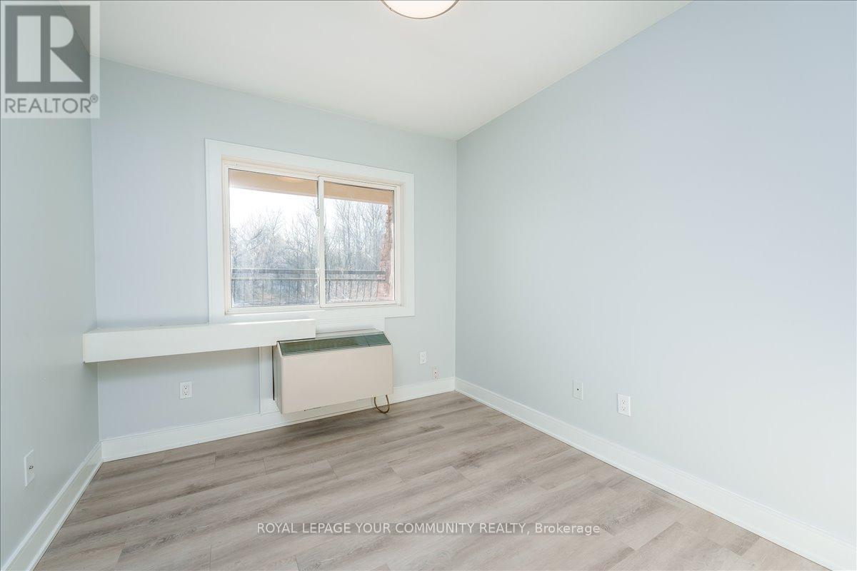 217 - 21028 Dalton Road, Georgina, ON - Indoor Photo Showing Other Room