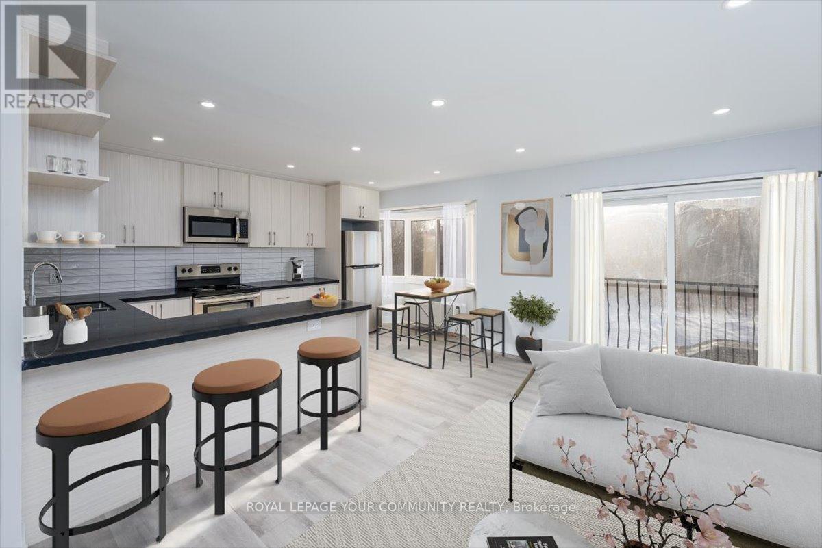 217 - 21028 Dalton Road, Georgina, ON - Indoor Photo Showing Other Room