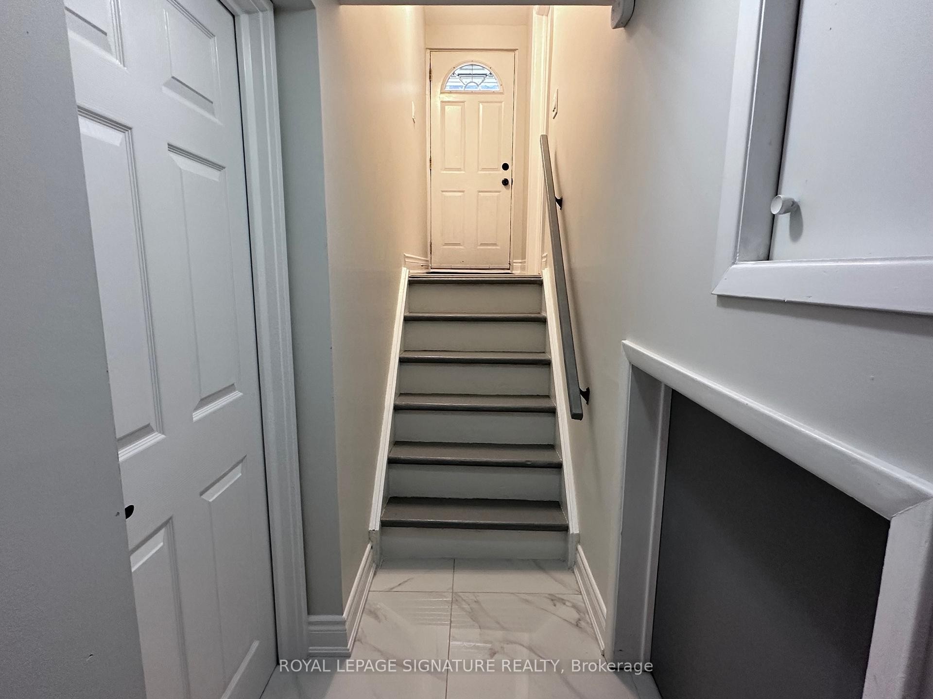 Lower-55 Munson Crescent, Toronto, ON - Indoor Photo Showing Other Room