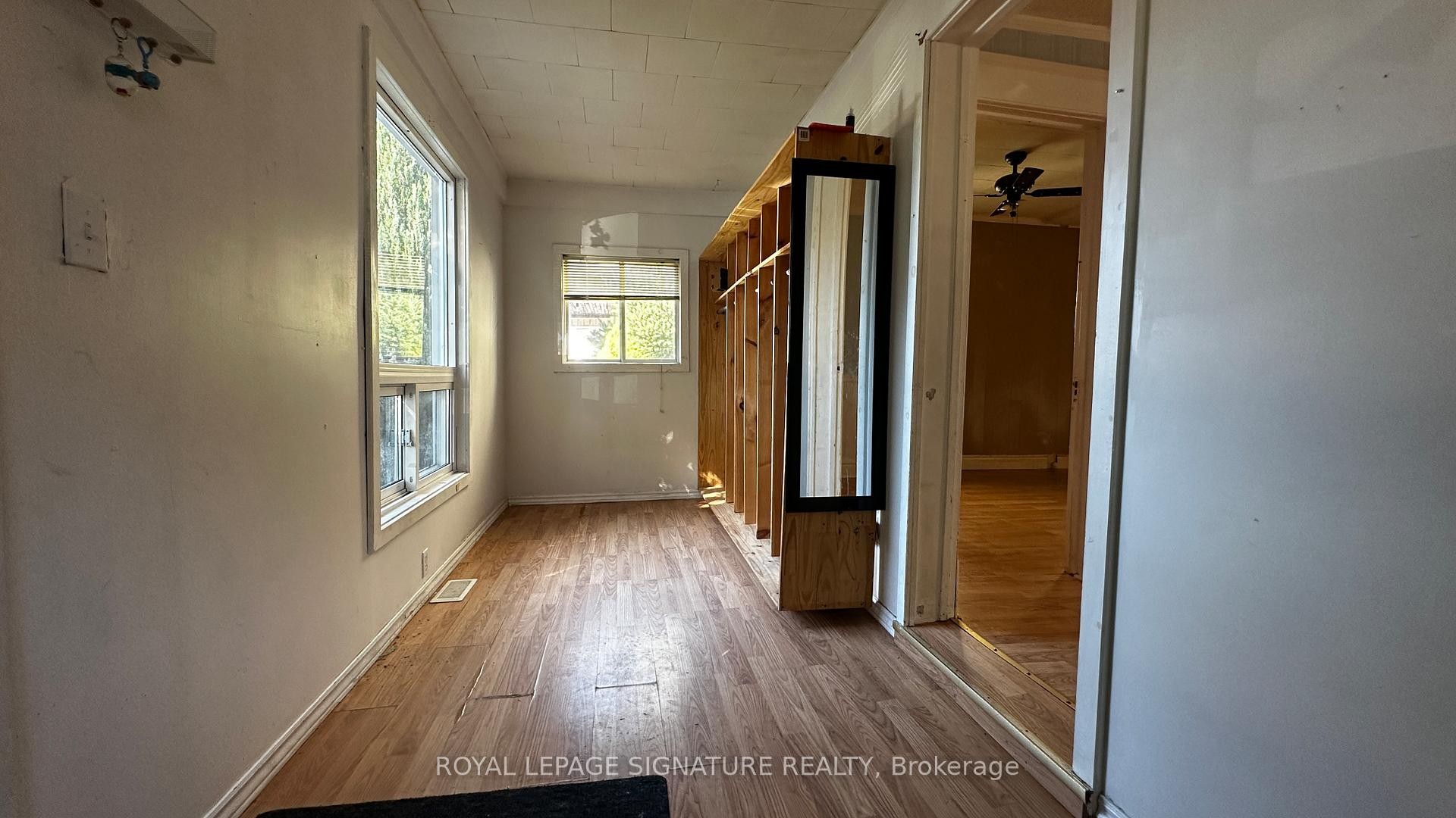 18 Jones Street, St. Catharines, ON - Indoor Photo Showing Other Room