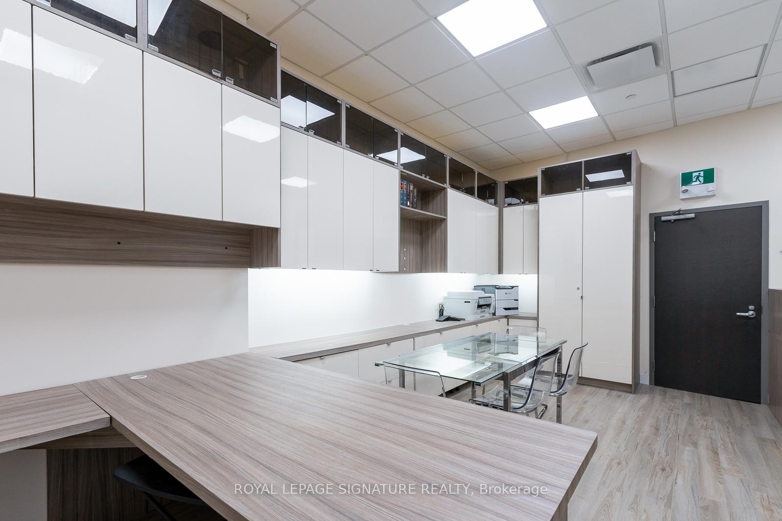 356-4750 Yonge Street, Toronto, ON