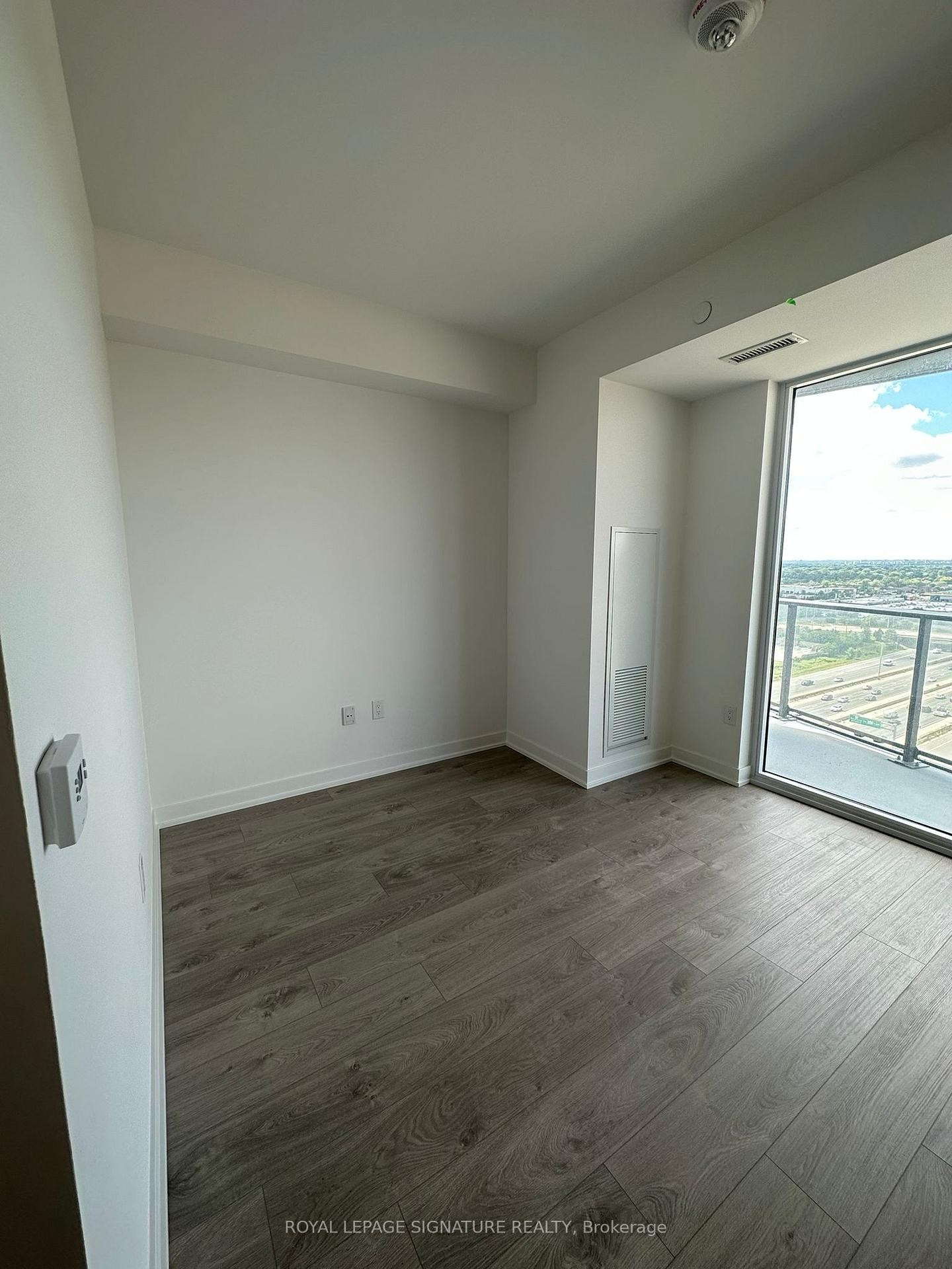 1610-36 Zorra Street, Toronto, ON - Indoor Photo Showing Other Room