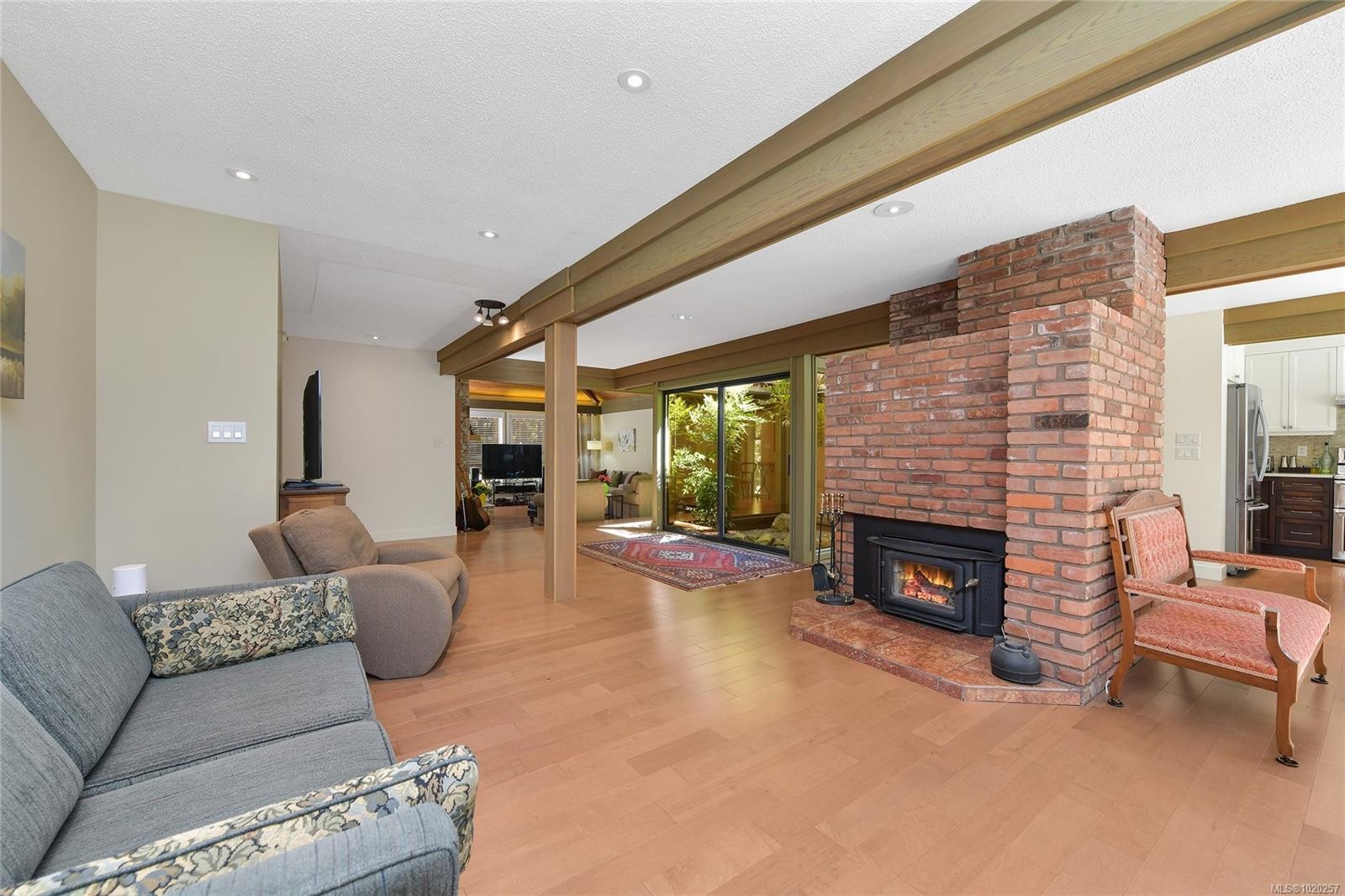 821 Dalkeith Ave, North Saanich, BC