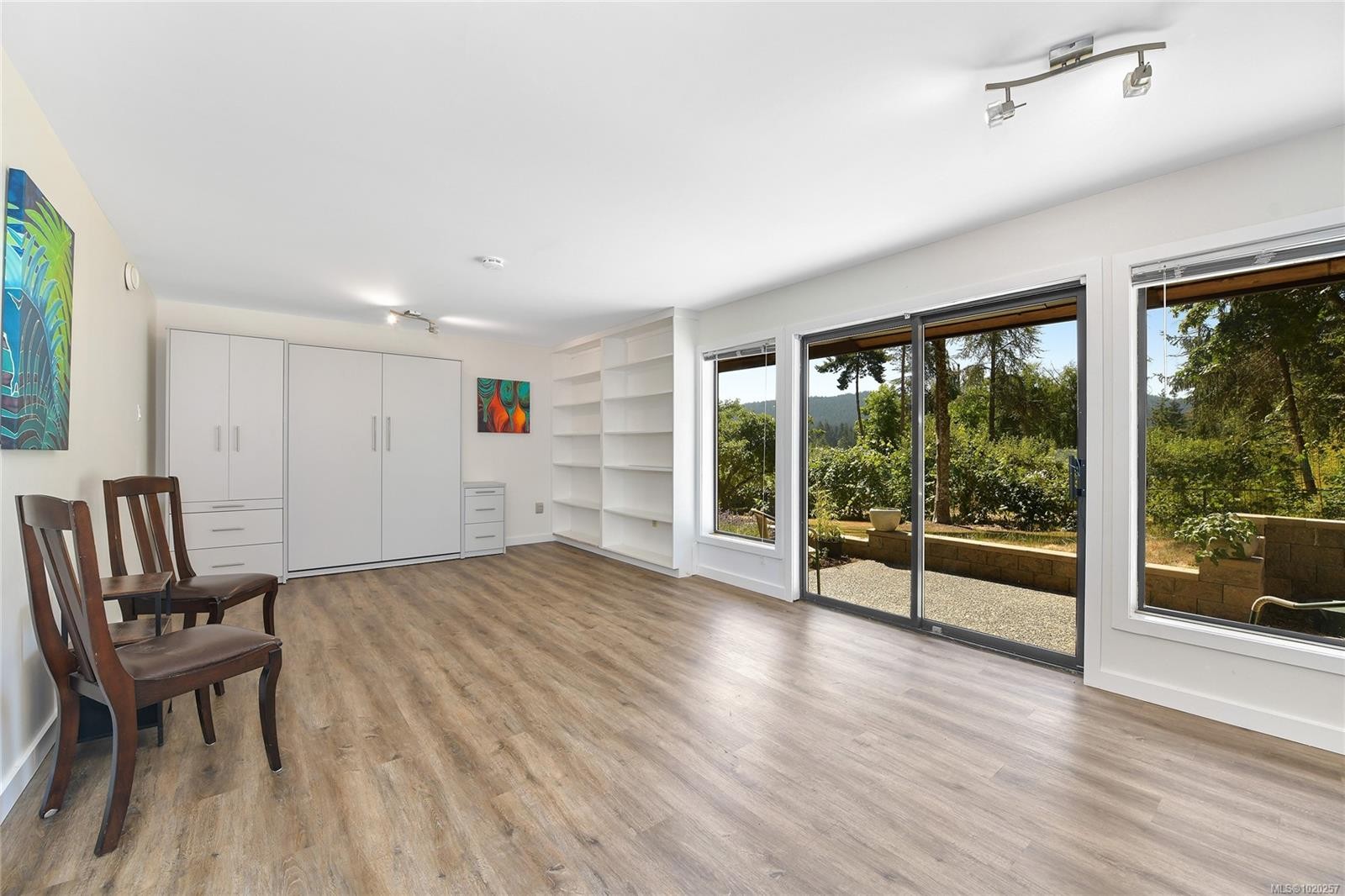 821 Dalkeith Ave, North Saanich, BC