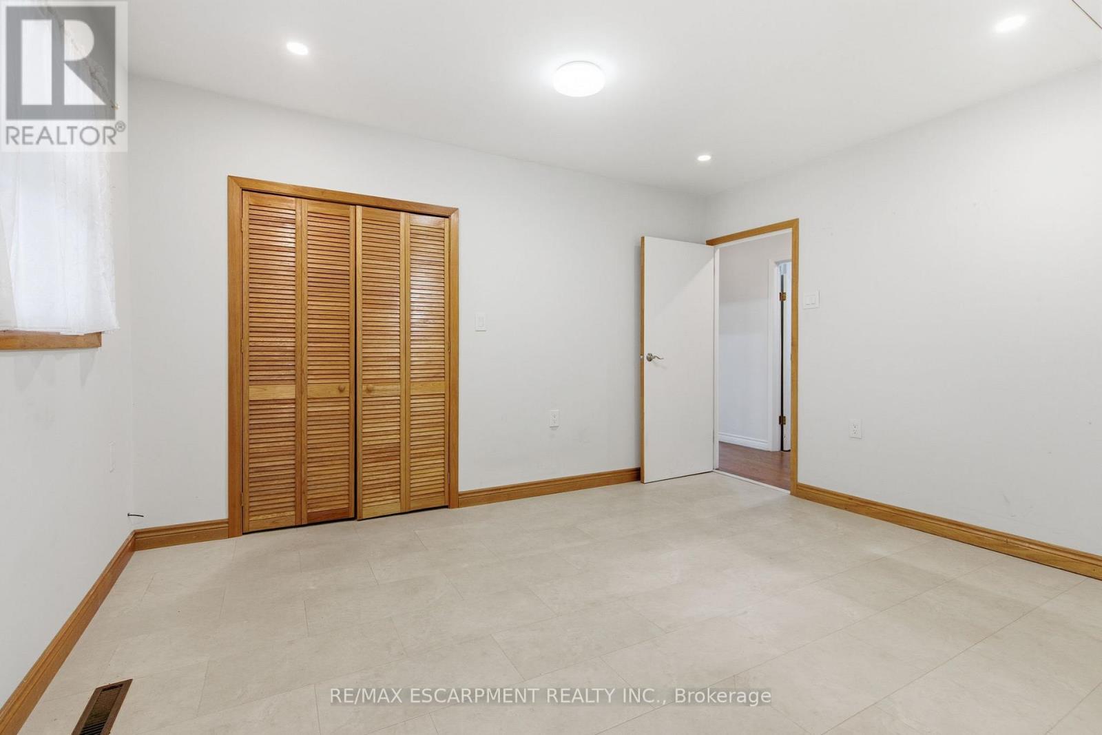 797 Highway 6, Haldimand, ON - Indoor Photo Showing Other Room