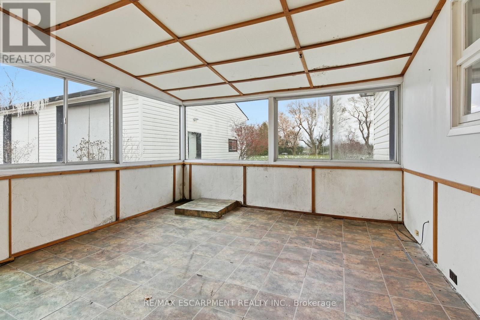 797 Highway 6, Haldimand, ON - With Exterior