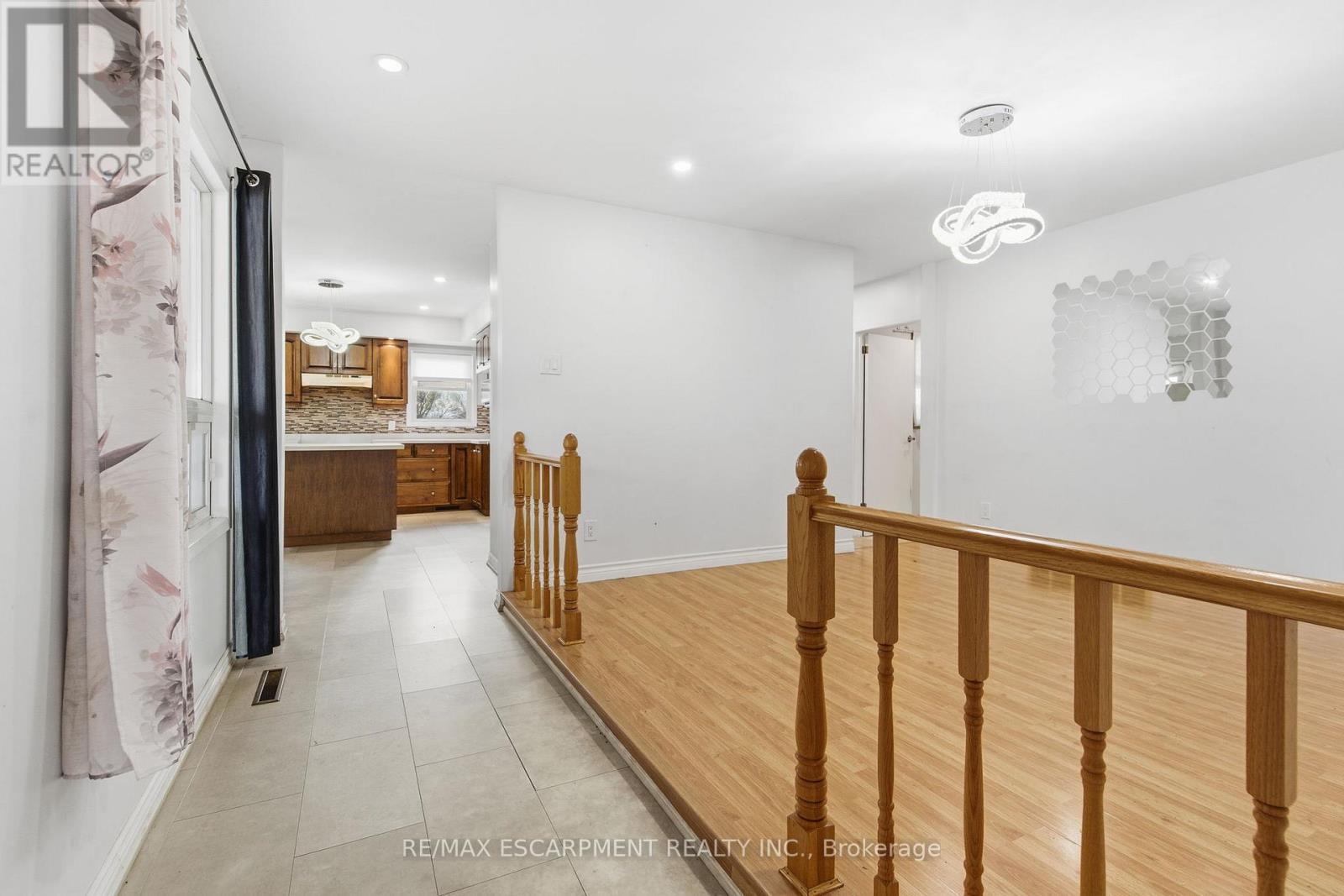 797 Highway 6, Haldimand, ON - Indoor Photo Showing Other Room