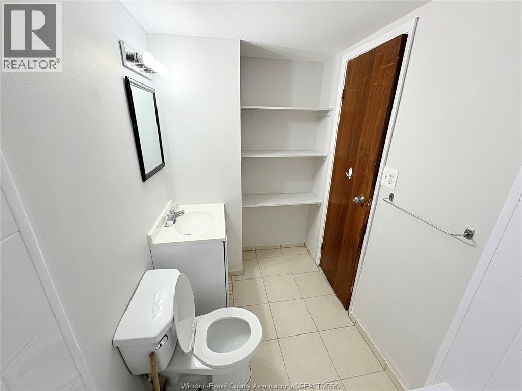 892 Campbell Unit# 1,2 Or 6, Windsor, ON - Indoor