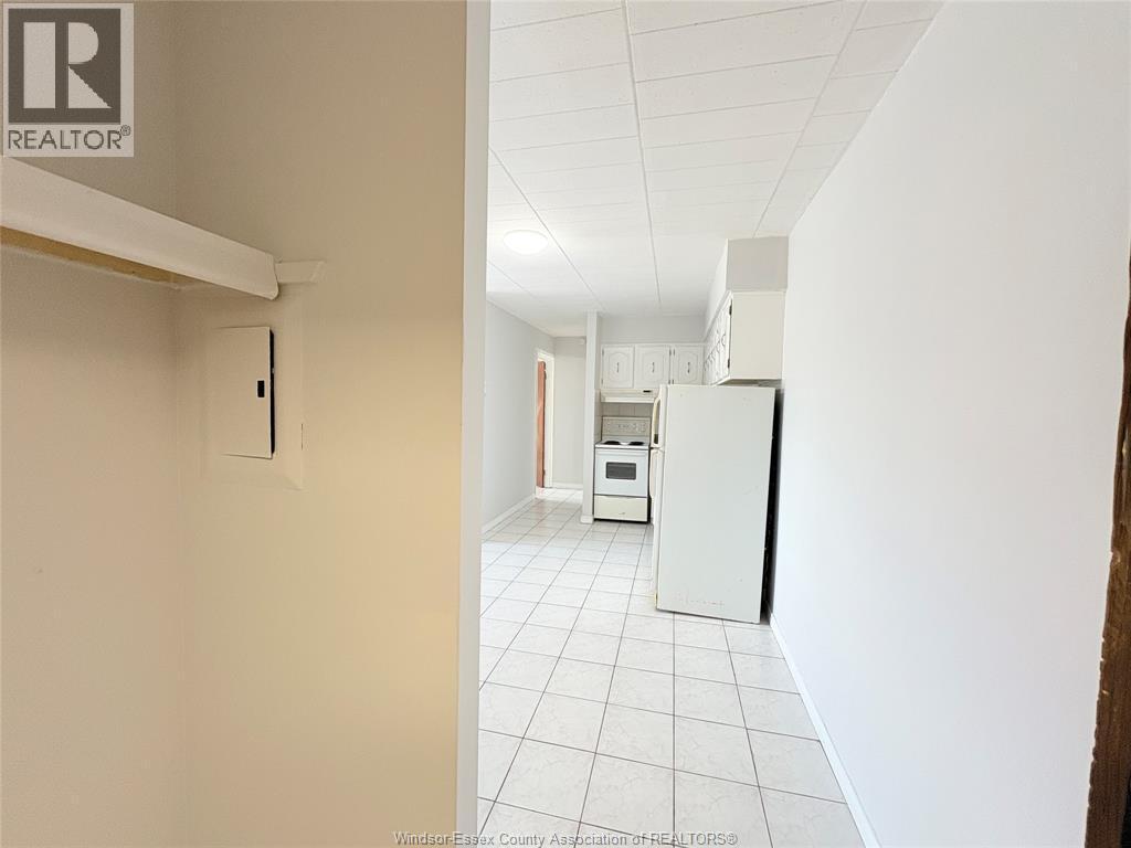 892 Campbell Unit# 1,2 Or 6, Windsor, ON - Indoor