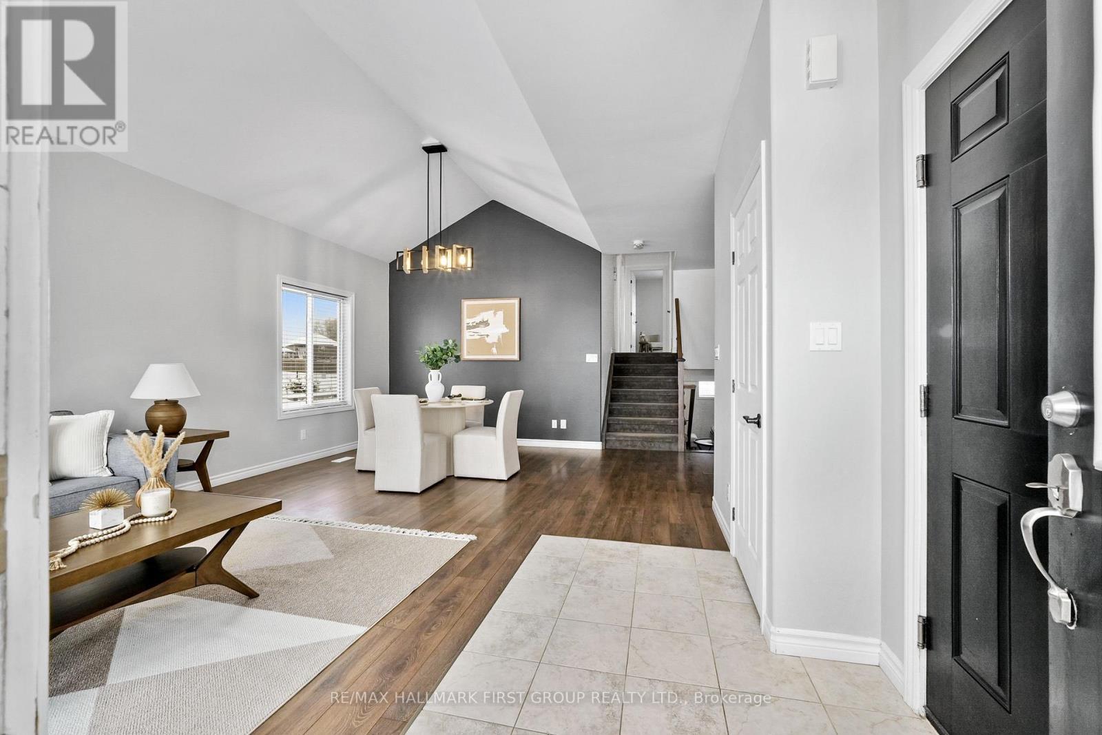 10 Walnut Crescent, Belleville, ON - Indoor