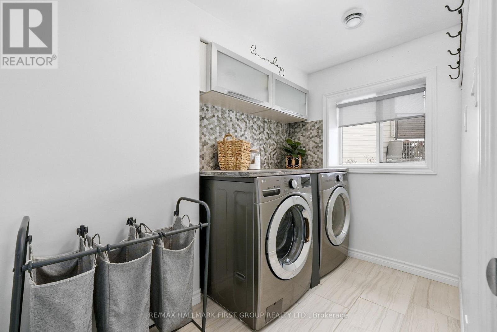 10 Walnut Crescent, Belleville, ON - Indoor Photo Showing Laundry Room