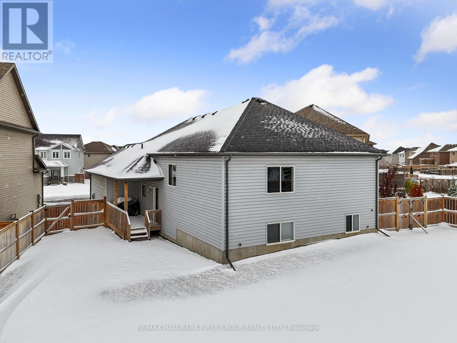 10 Walnut Crescent, Belleville, ON - Outdoor With Exterior