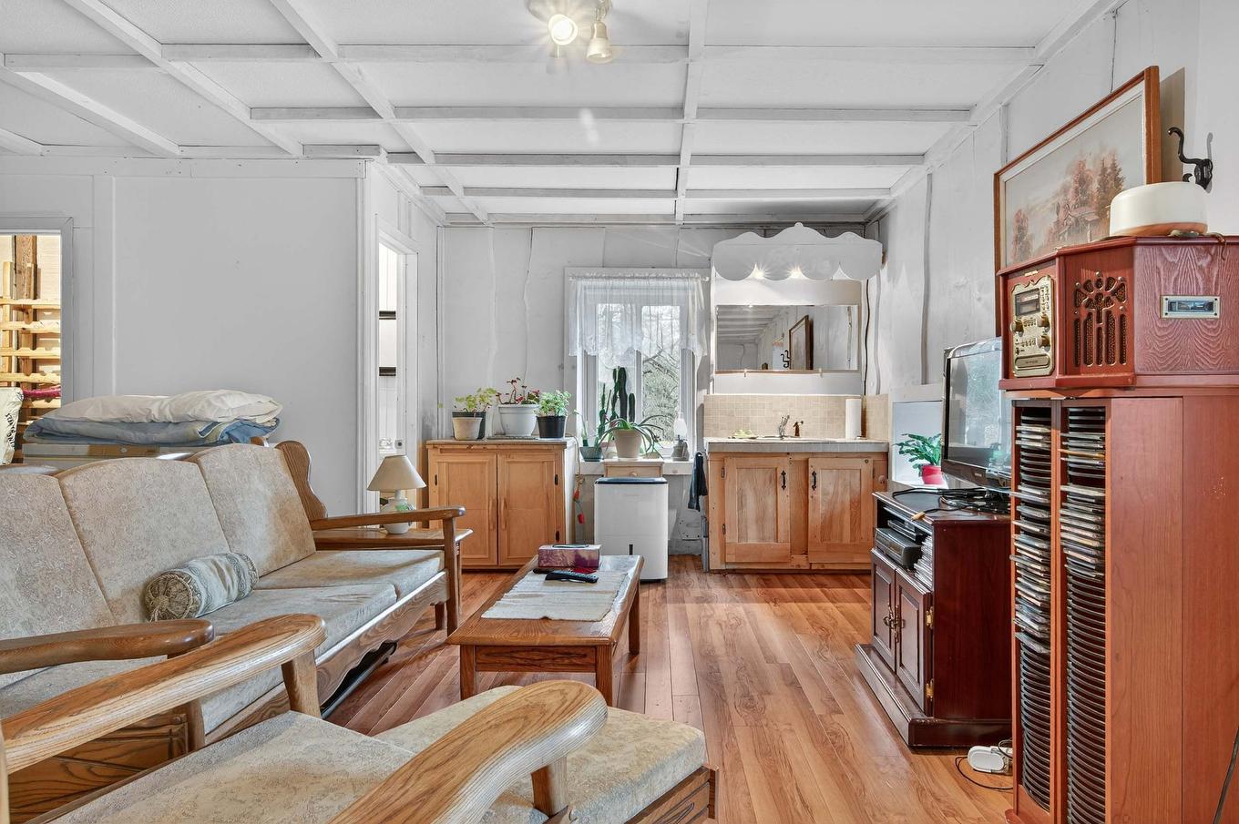 Salle familiale - 26 Rue Des Pionniers, La Macaza, QC - Indoor