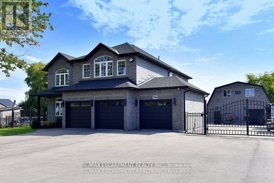 796 Highway 6, Haldimand, ON - Outdoor With Facade