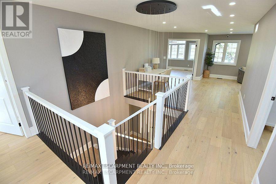 796 Highway 6, Haldimand, ON - Indoor Photo Showing Other Room