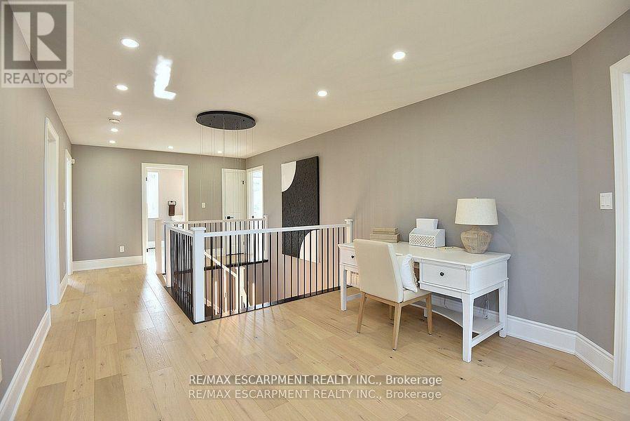 796 Highway 6, Haldimand, ON - Indoor Photo Showing Other Room