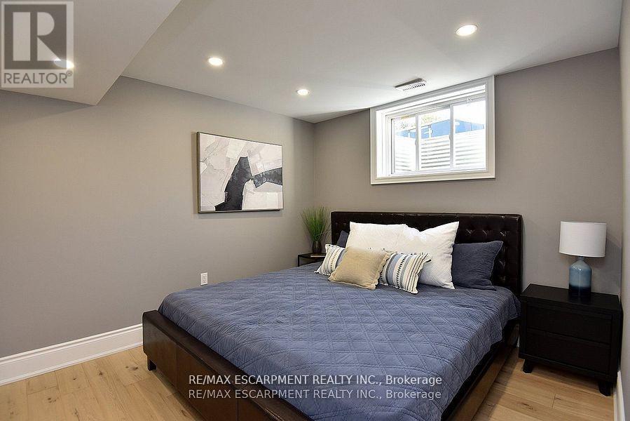 796 Highway 6, Haldimand, ON - Indoor Photo Showing Bedroom