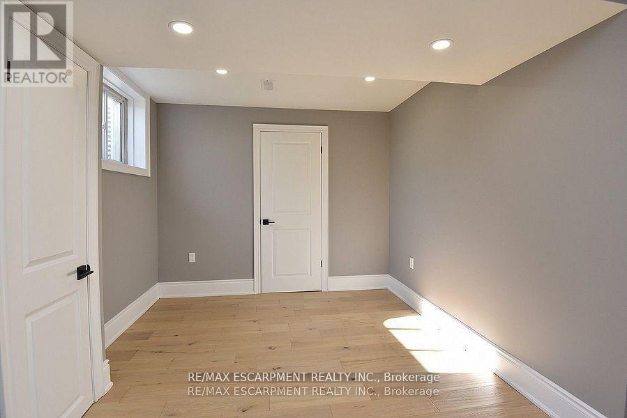 796 Highway 6, Haldimand, ON - Indoor Photo Showing Other Room