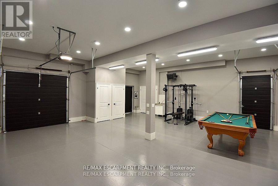 796 Highway 6, Haldimand, ON - Indoor Photo Showing Garage