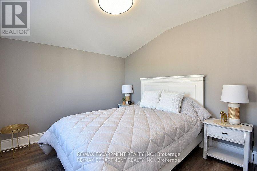 796 Highway 6, Haldimand, ON - Indoor Photo Showing Bedroom