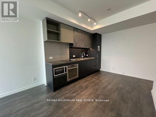 3102 - 1000 Portage Parkway, Vaughan, ON - Indoor Photo Showing Kitchen
