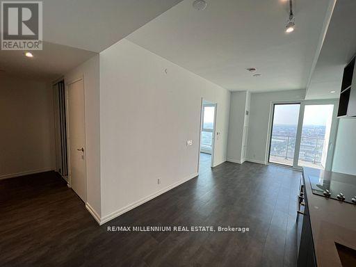 3102 - 1000 Portage Parkway, Vaughan, ON - Indoor Photo Showing Other Room