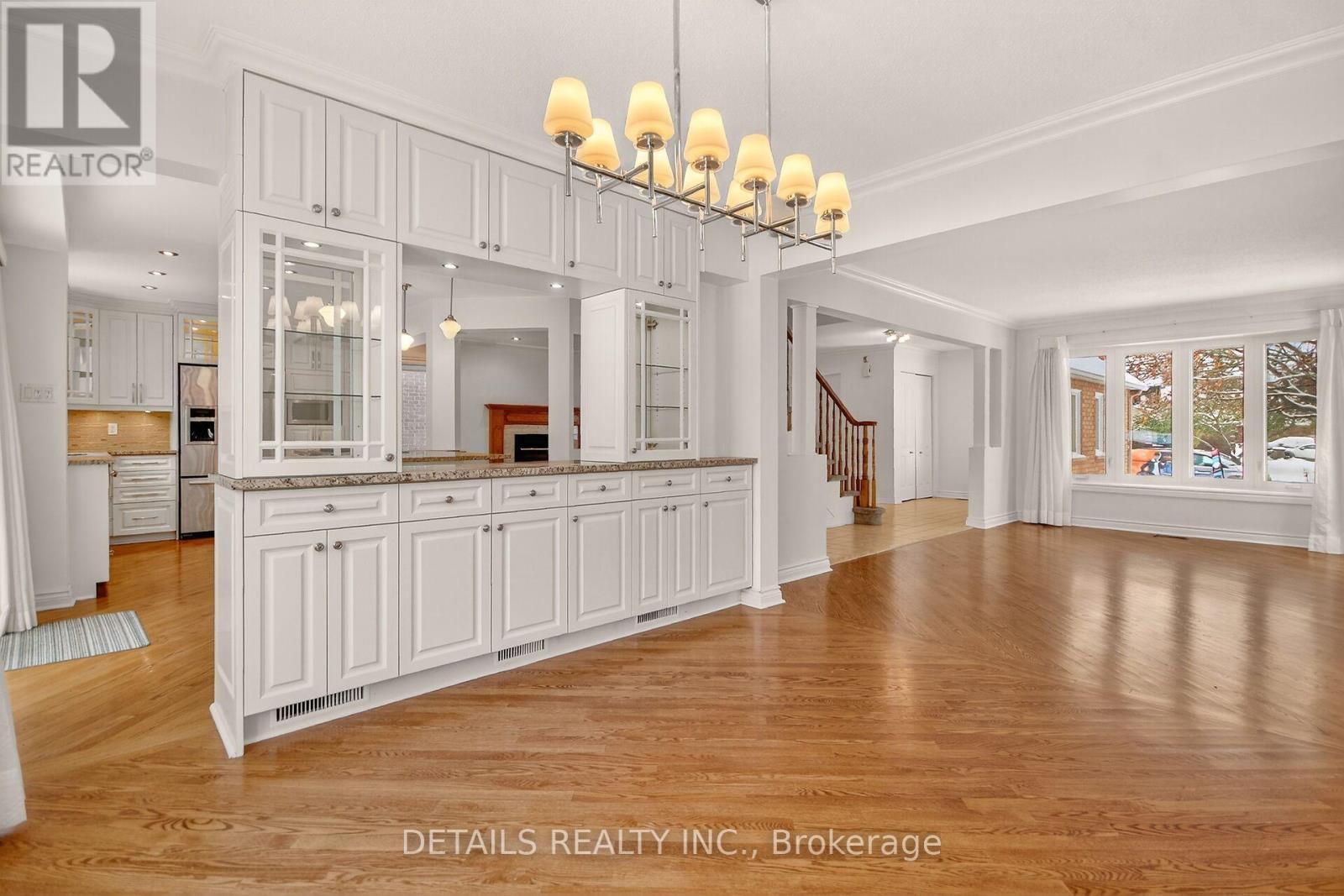 41 Weslock Way, Ottawa, ON - Indoor Photo Showing Other Room