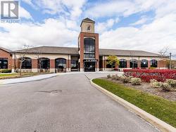 Enjoy 24/7 gated security -