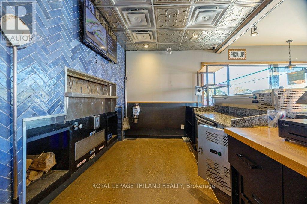 985 Talbot Street, St. Thomas, ON