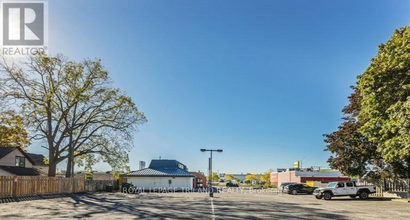 985 Talbot Street, St. Thomas, ON