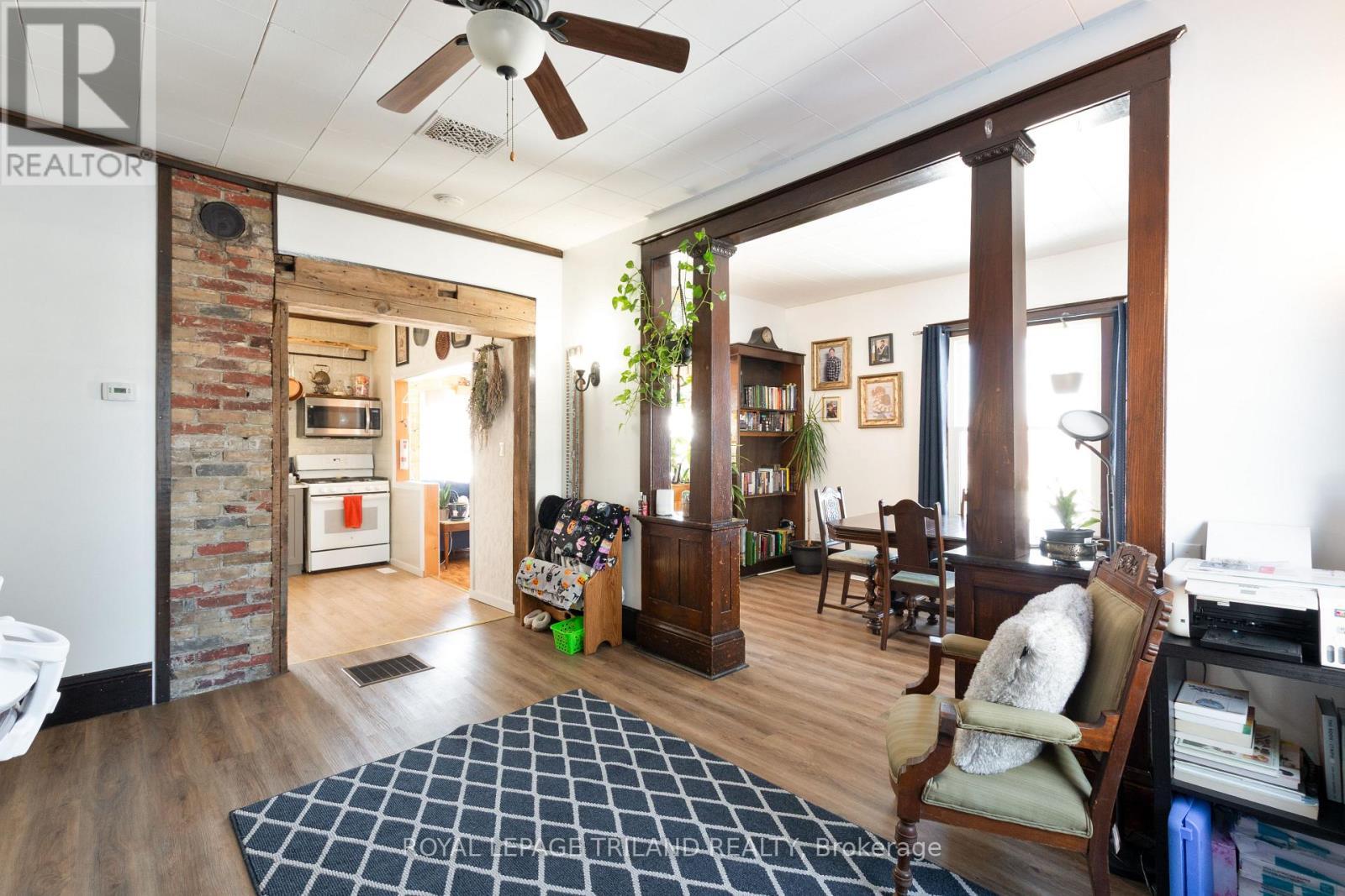 9664 Belmont Road, Central Elgin (New Sarum), ON - Indoor