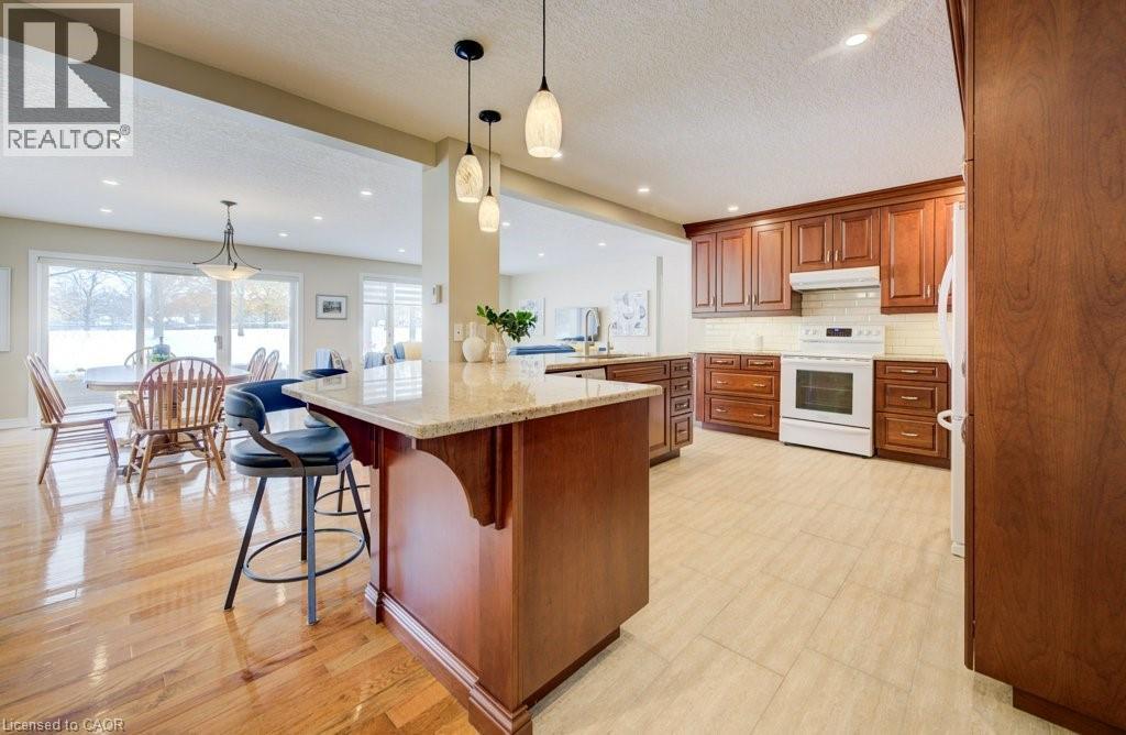66 Water Street, Ayr, ON - Indoor Photo Showing Kitchen