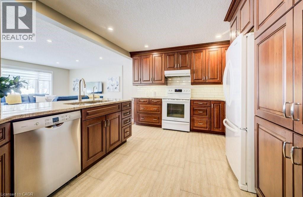 66 Water Street, Ayr, ON - Indoor Photo Showing Kitchen