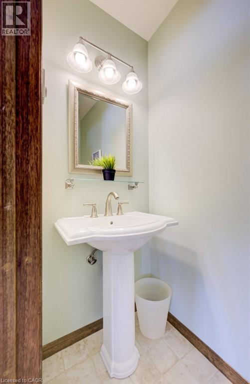 66 Water Street, Ayr, ON - Indoor Photo Showing Bathroom