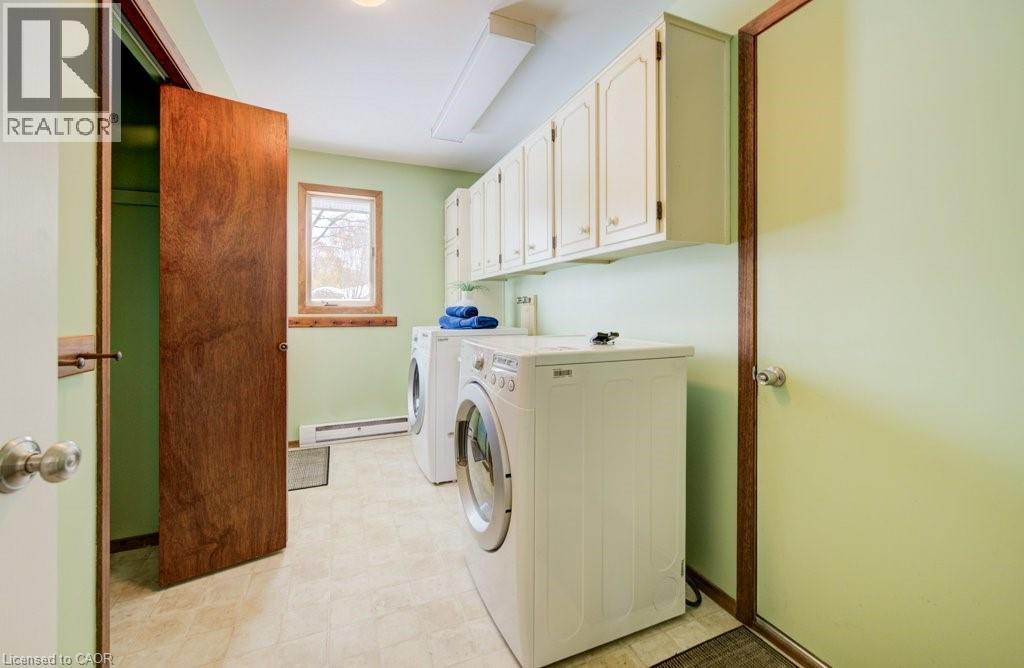 66 Water Street, Ayr, ON - Indoor Photo Showing Laundry Room