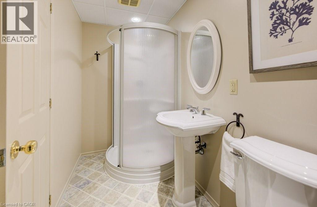 66 Water Street, Ayr, ON - Indoor Photo Showing Bathroom