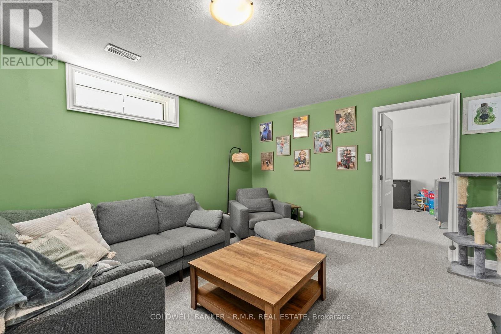 13 Noah Lane, Asphodel-Norwood, ON - Indoor Photo Showing Living Room