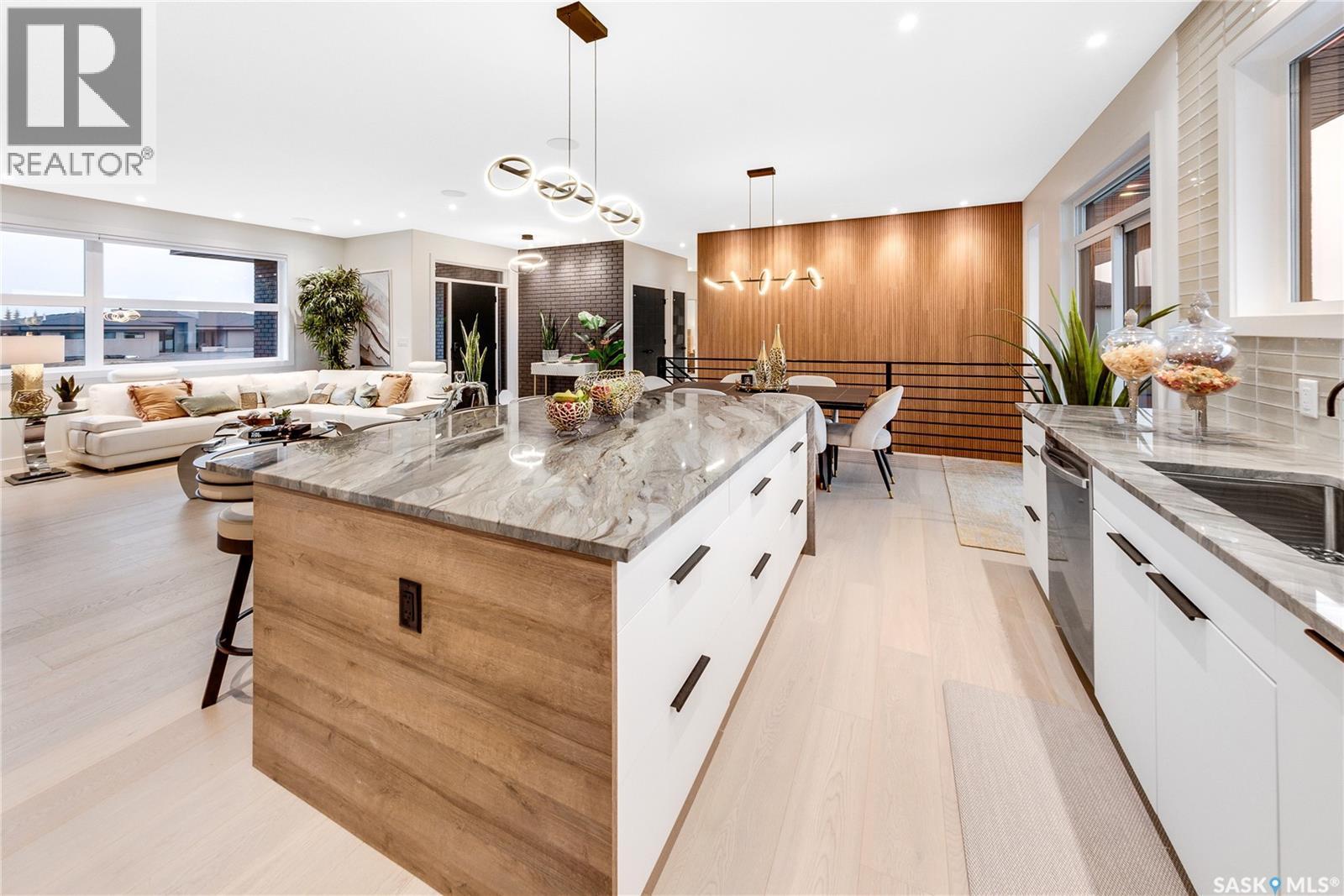225 Edgemont Crescent, Corman Park Rm No. 344, SK - Indoor Photo Showing Kitchen With Upgraded Kitchen