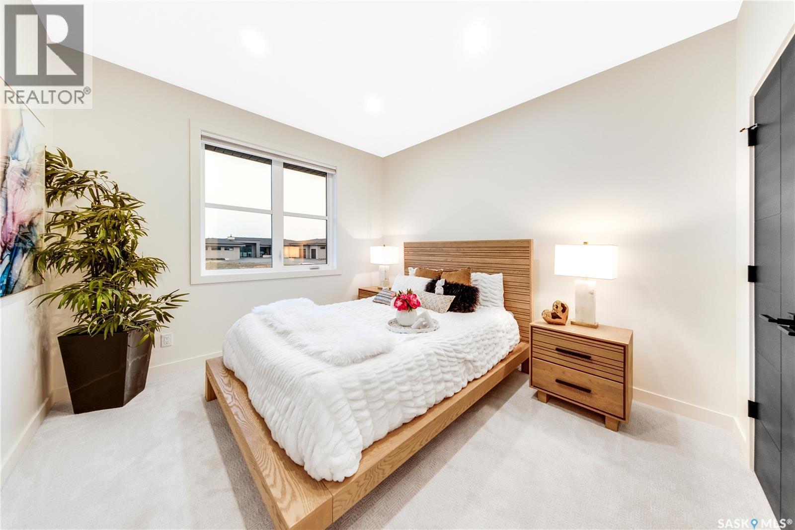 225 Edgemont Crescent, Corman Park Rm No. 344, SK - Indoor Photo Showing Bedroom