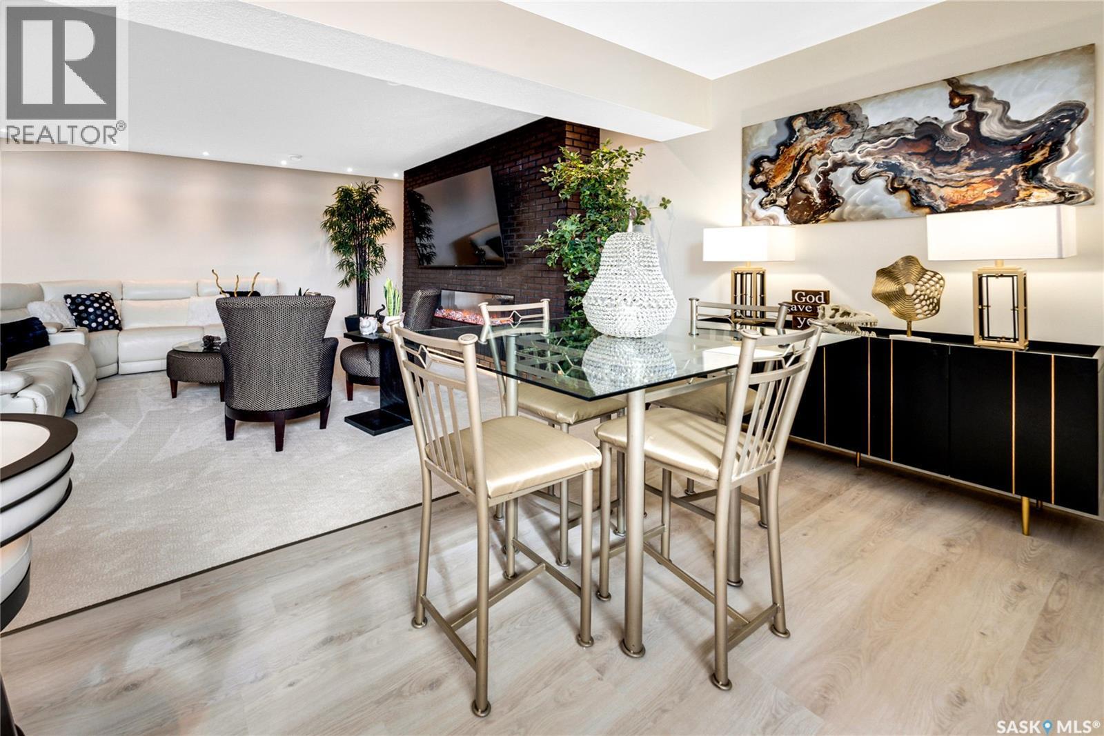 225 Edgemont Crescent, Corman Park Rm No. 344, SK - Indoor Photo Showing Dining Room