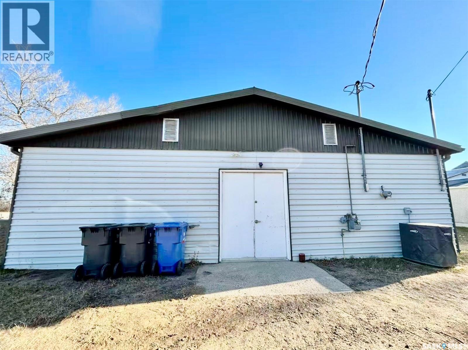 307 Main Street, Radisson, SK