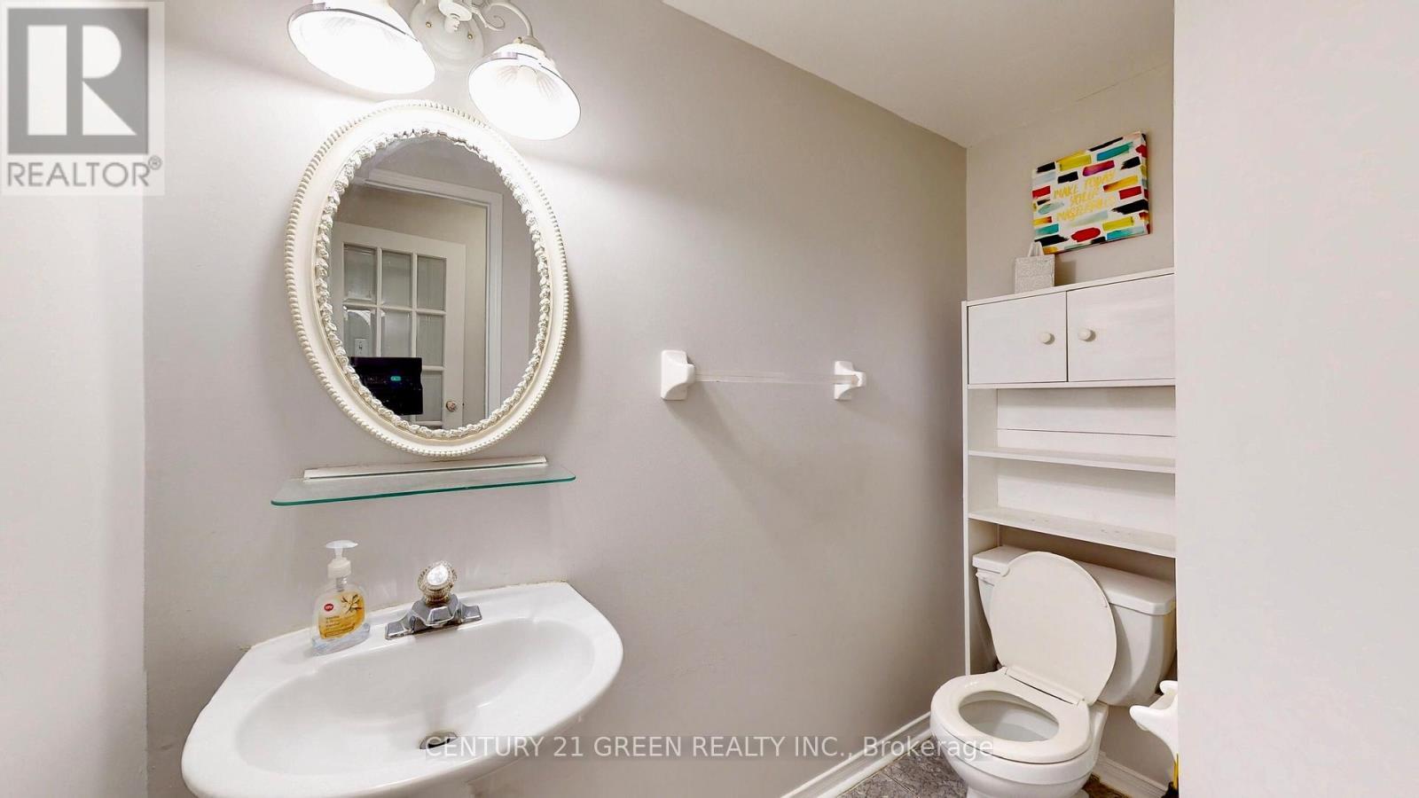 6991 Roundwood Court, Mississauga, ON - Indoor Photo Showing Bathroom