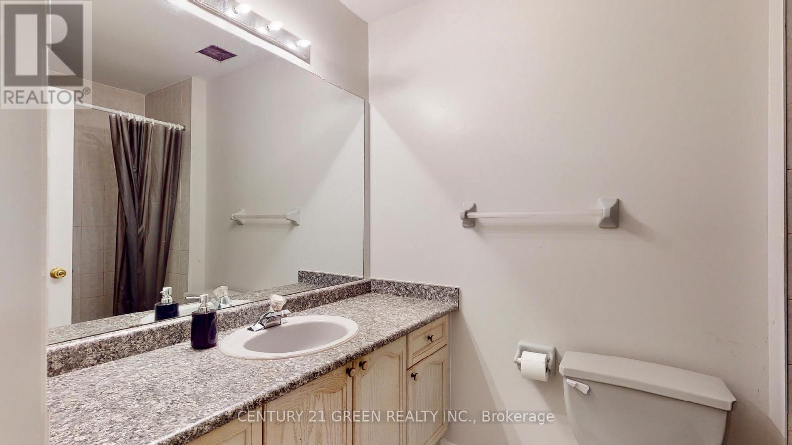 6991 Roundwood Court, Mississauga, ON - Indoor Photo Showing Bathroom