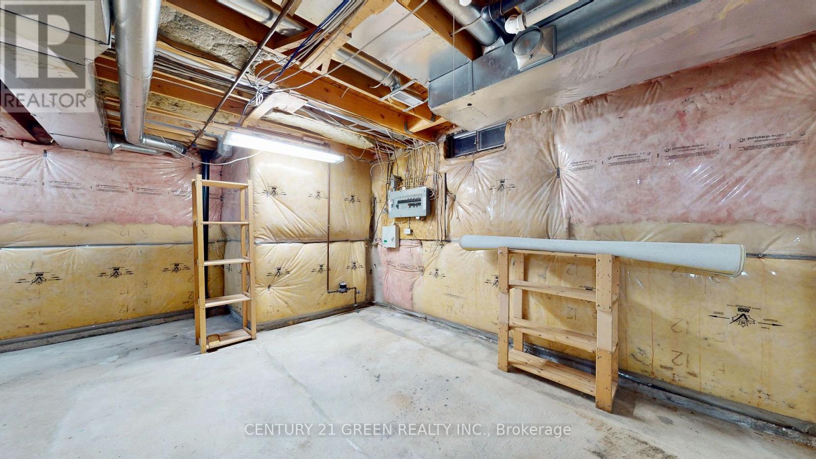 6991 Roundwood Court, Mississauga, ON - Indoor Photo Showing Basement