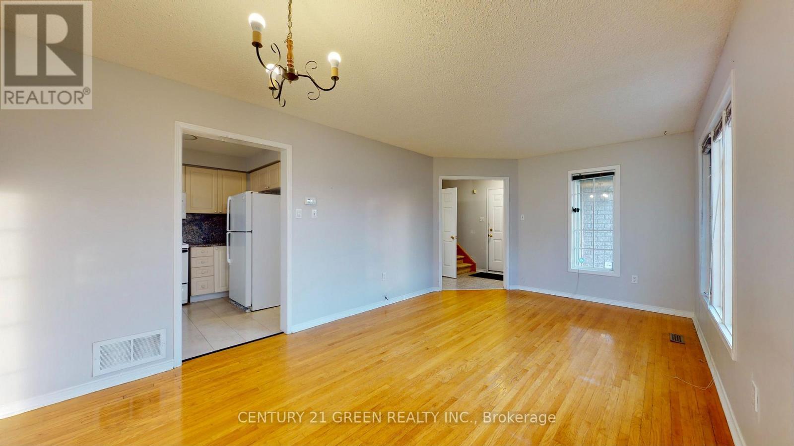 6991 Roundwood Court, Mississauga, ON - Indoor Photo Showing Other Room