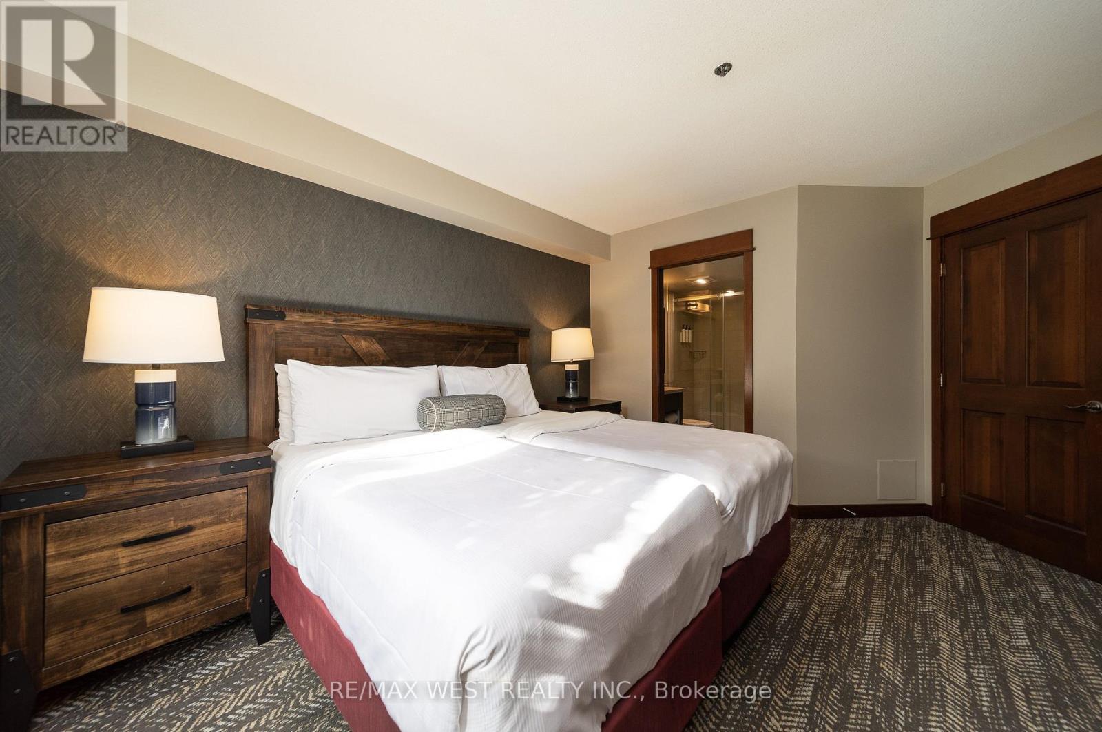 Primary bedroom - 232 - 152 Jozo Weider Boulevard, Blue Mountains, ON - Indoor Photo Showing Bedroom