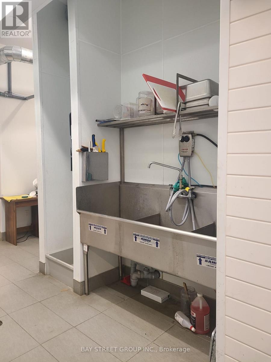 749 King Street E, Cambridge, ON