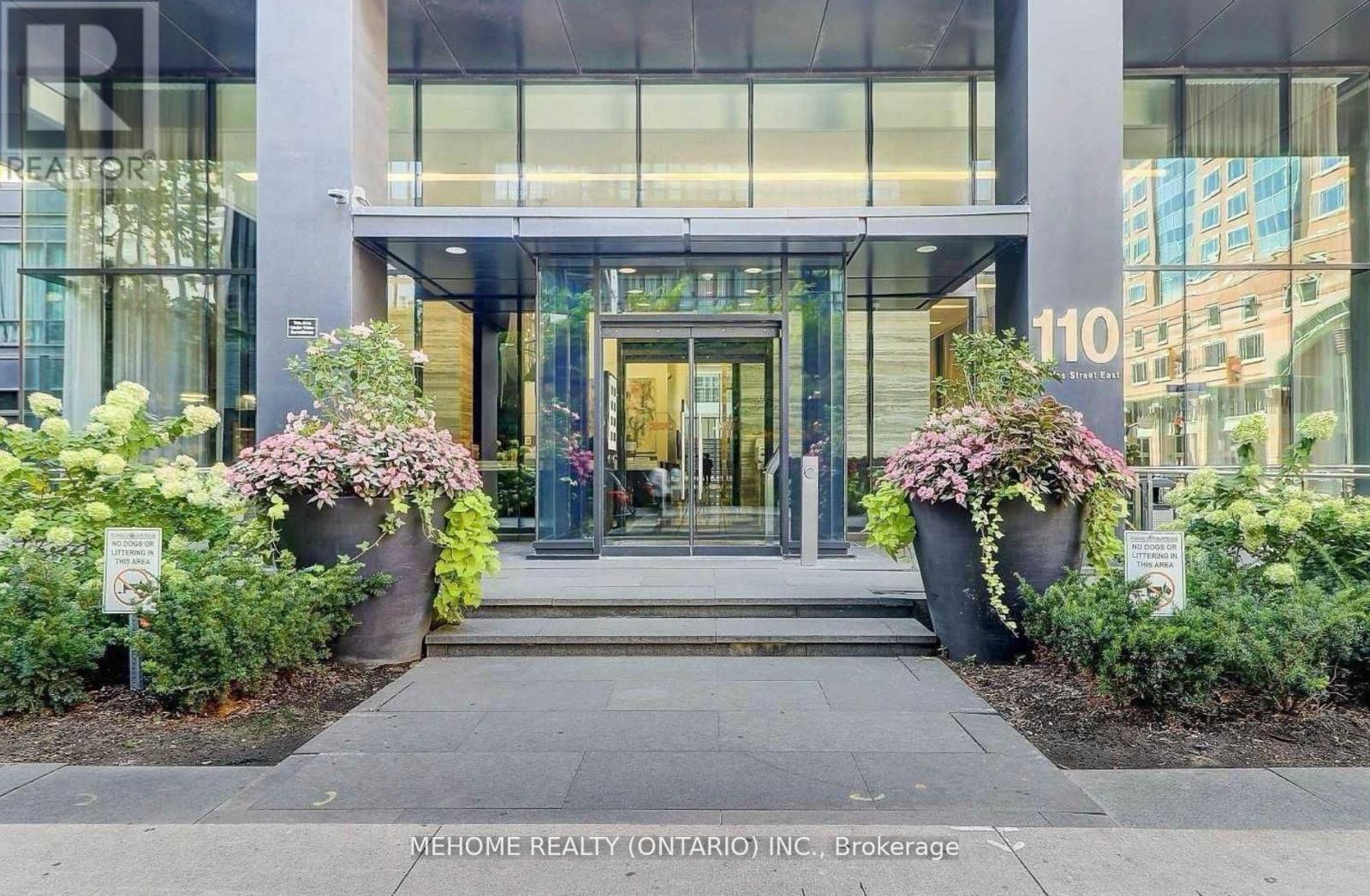 2103 - 110 Charles Street E, Toronto, ON - Outdoor