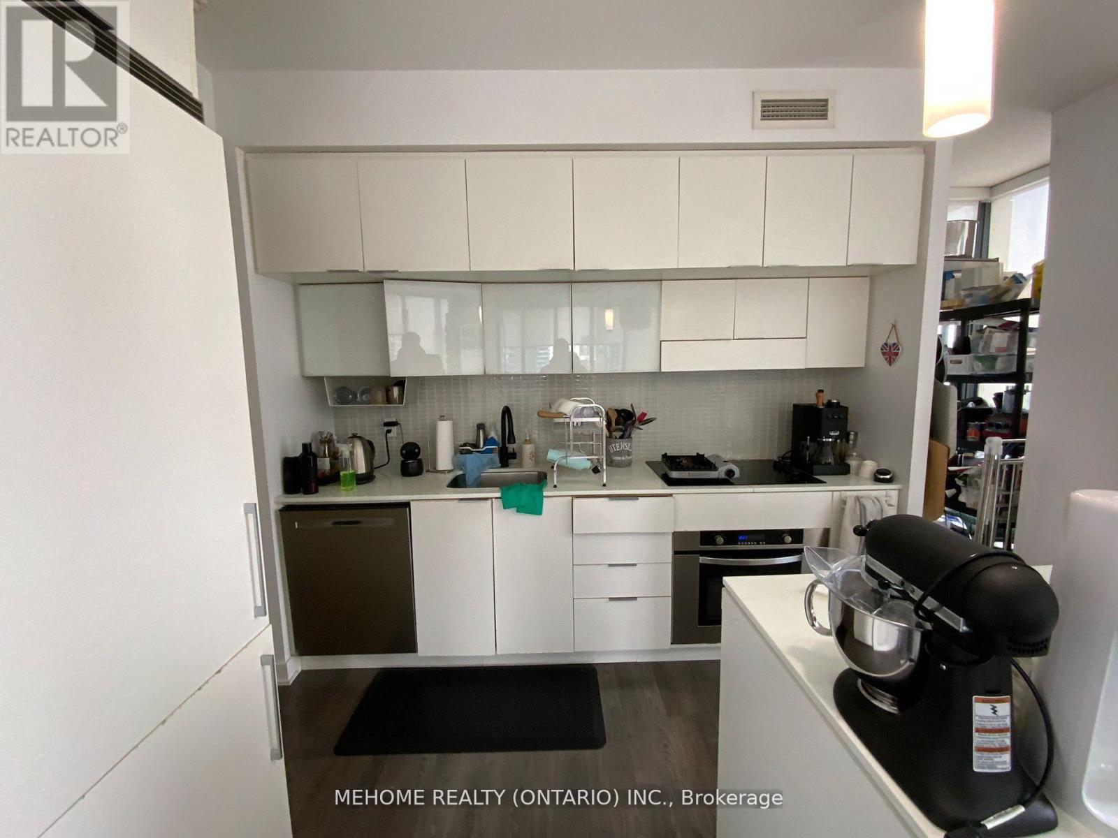 2103 - 110 Charles Street E, Toronto, ON - Indoor Photo Showing Kitchen